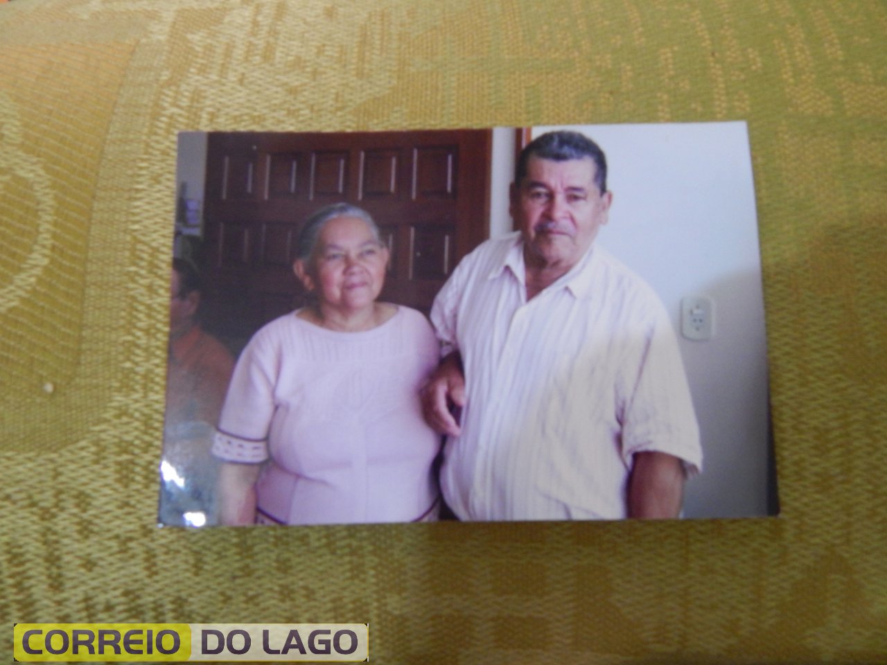 Os inseparáveis irmãos Ana Rosa Galvão e Alcides Rosa Correia. Década de 2000. Vera Cruz do Oeste - PR.