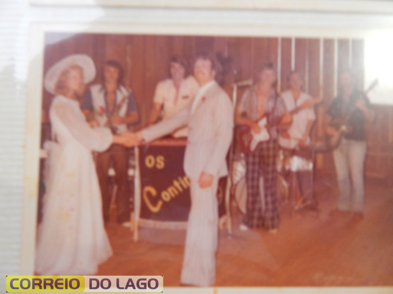 Casamento de integrante da família Gallo. Banda de Aldair animou a festa. Década de 1970.