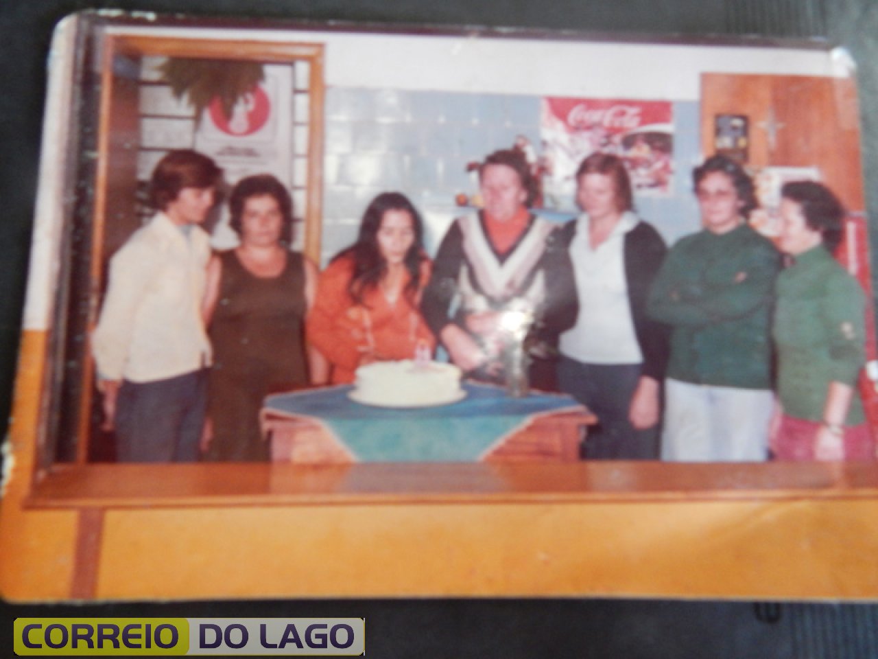 Festa de confraternização entre os funcionários do Col. Castelo Branco. Maria Webber é a 4ª pessoa da direita para esquerda da foto. Final da década de 1980. Aniversário Maria Webber.