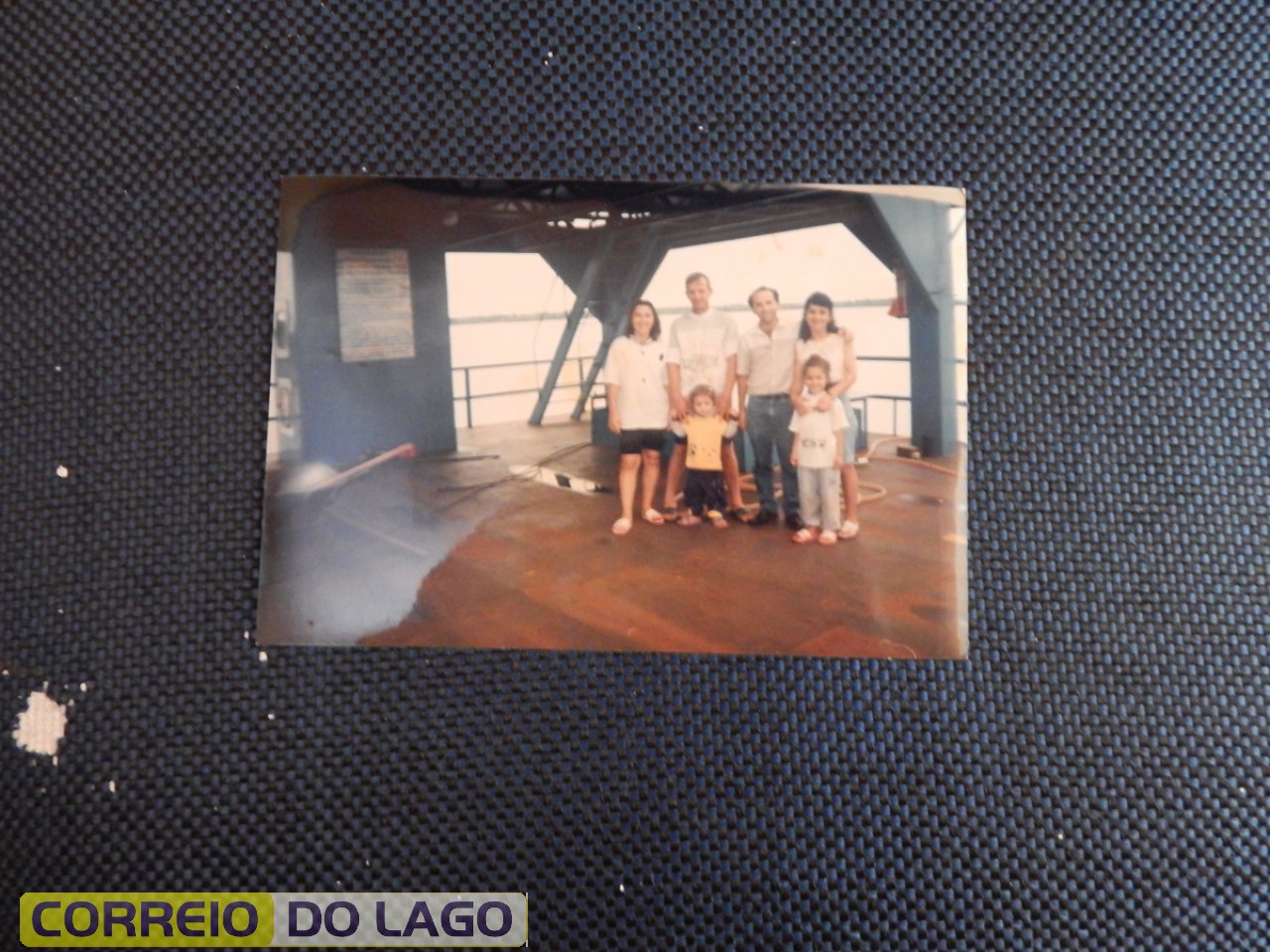 Marta Correia Jacoboski, Artur Jacoboski e Tamara Jacolboski, João Rosa Correia, Maria Correia e a sobrinha Paula Correia. Visita à Base Náutica, SH. 1995.