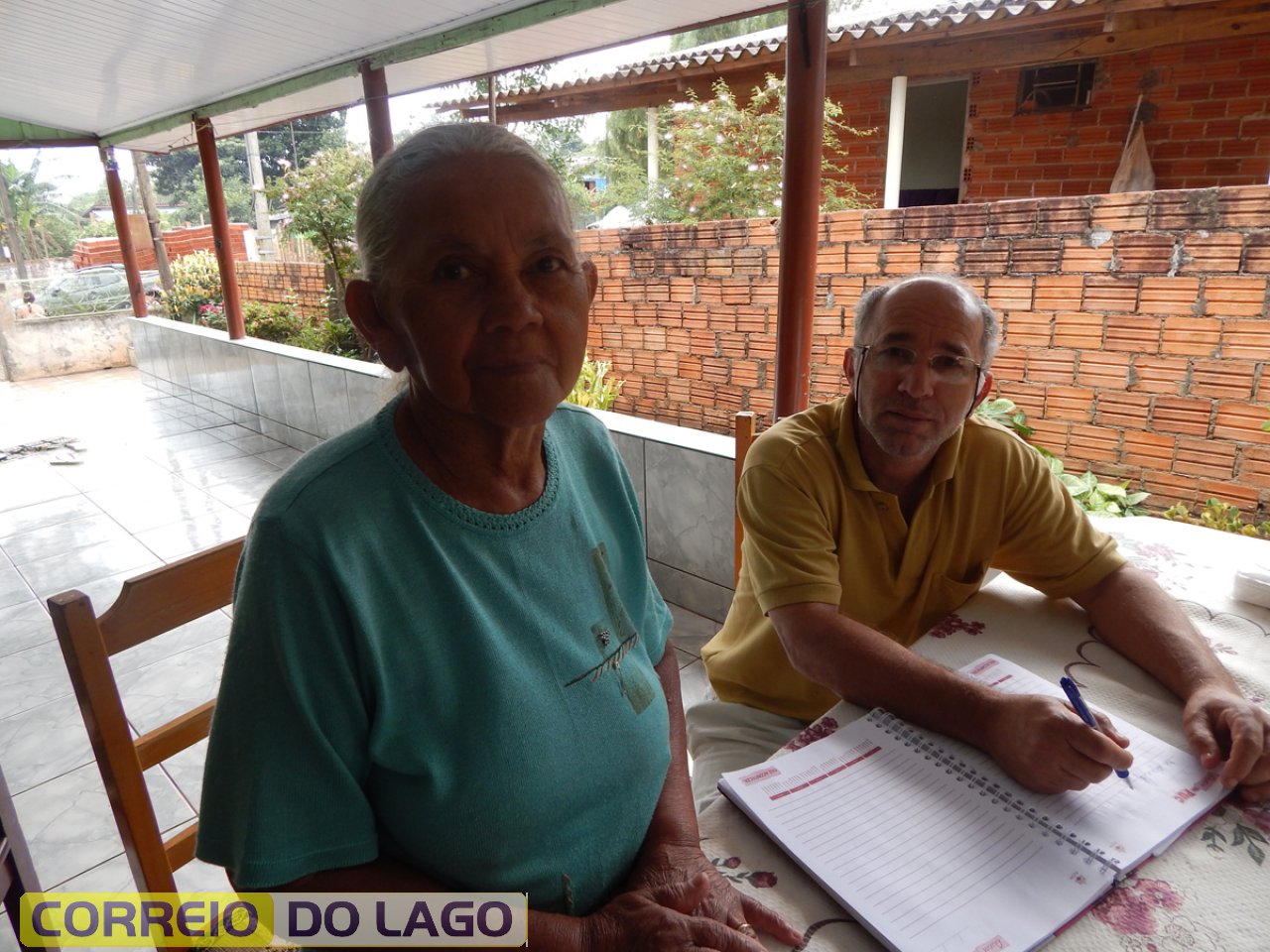 Ana Rosa Galvão e o Professor João Rosa Correia. Vera Cruz do Oeste, 19 de outubro de 2014. Entrevista com sua Tia.
