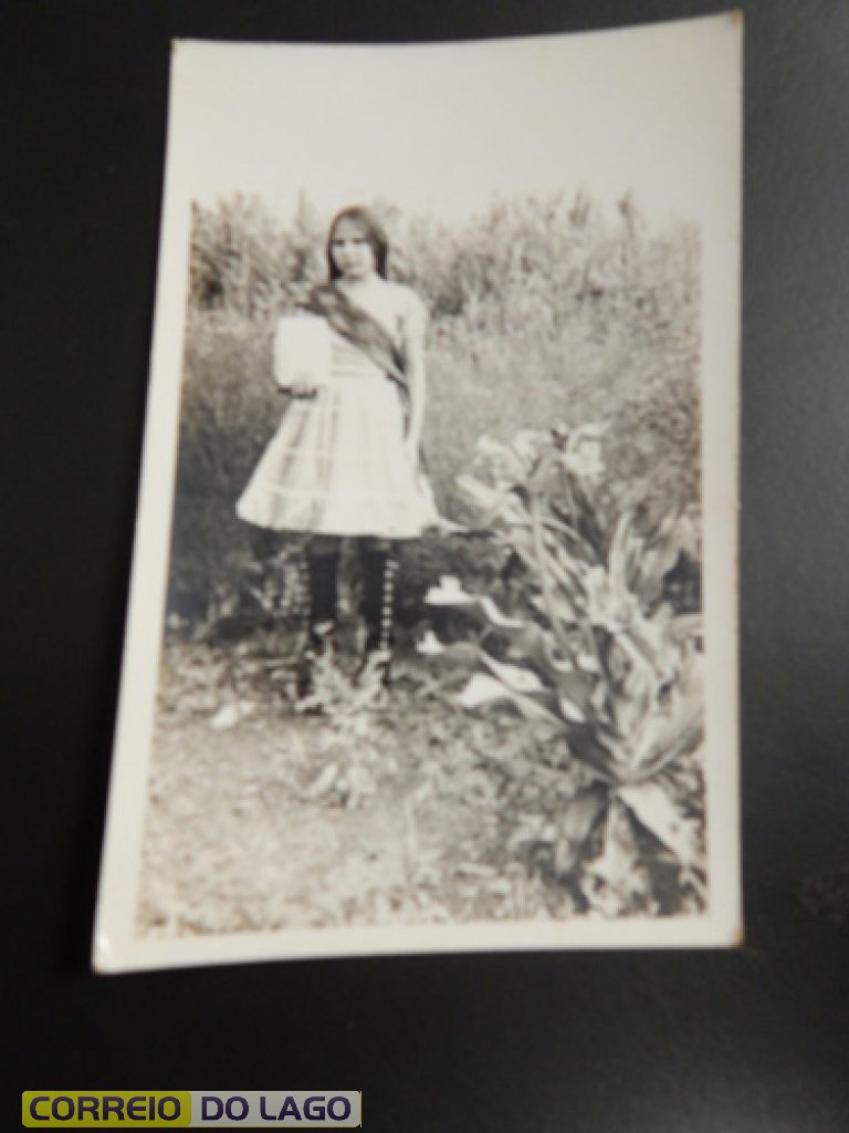 Celonir Bender, filha do casal Bronildo e Veleda Bender. Na foto quando estudava no Colégio Estadual Verônica Zimermann de São Clemente. Década de 1970.