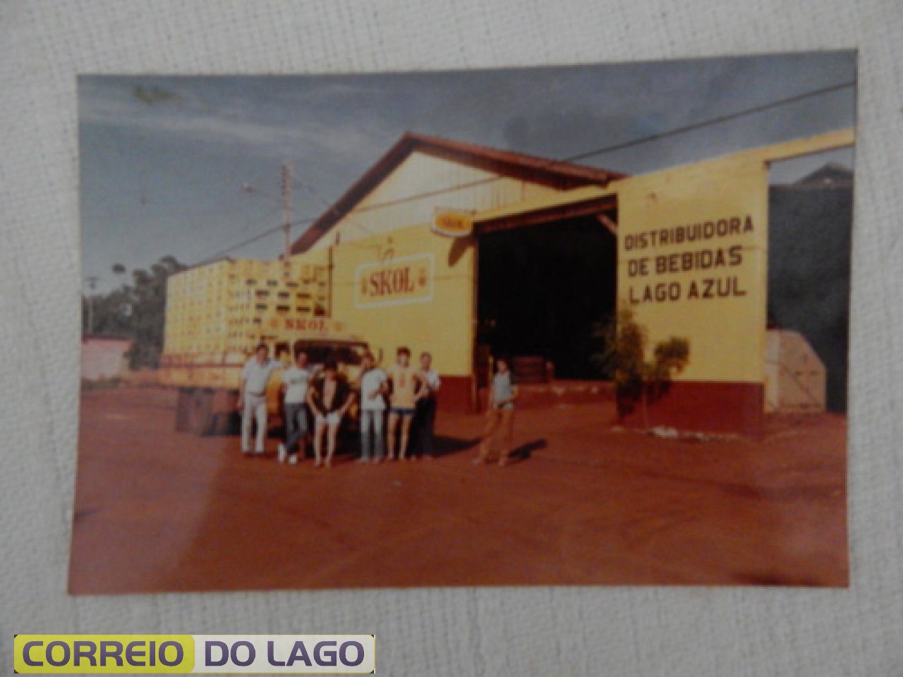 1º da esquerda p/ direita Wilibaldo Butzge. Um dos proprietários da Skol em SH. O depósito da Skol estava assentada em dois terrenos na Rua Paraguai.
