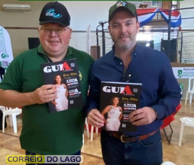 Da esquerda para direita, Comunicador Marcio Spier, ladeado pelo Meio Ambiente e Desenvolvimento Sustentável do Paraguai, sr. Rolando de Barros Barreto